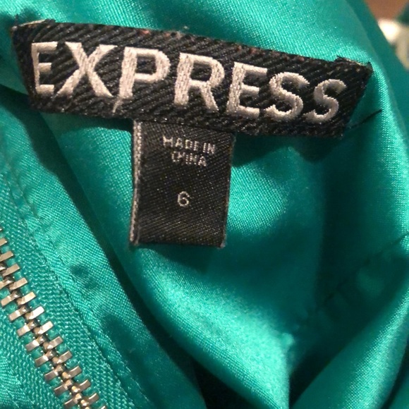 Express color block ruched dress - Picture 4 of 5